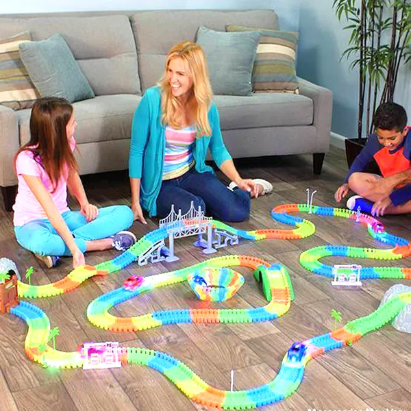 165-Piece Glow-In-The-Dark Magic Racetrack Play Set
