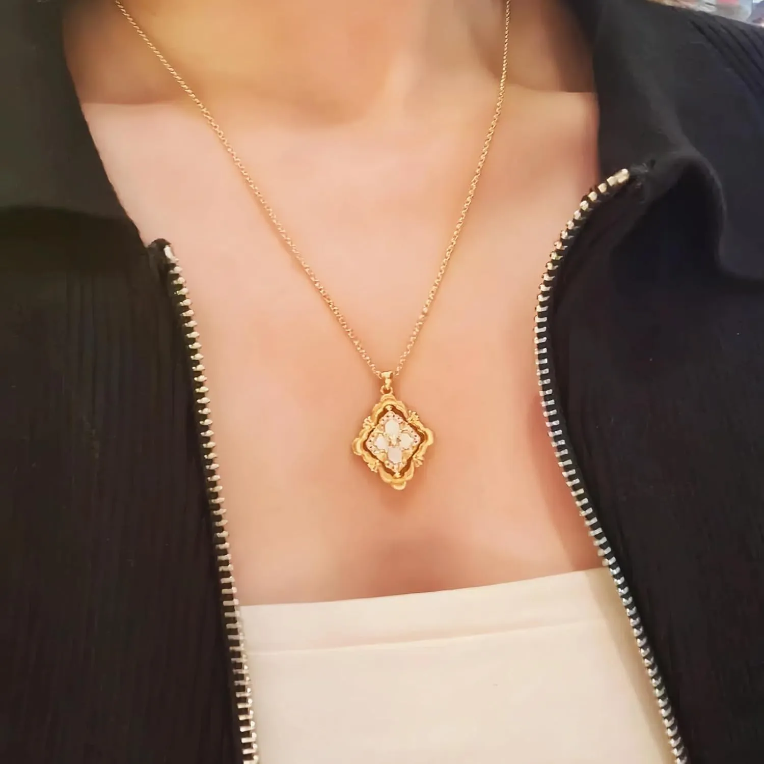 DRUMS Gold Clover Jewelry for Women, Double-Sided Pendant by 18K officious weird Gold-plated with Gemstone inlaid Shell Pearl Pendant Necklace,Bracelet,Earrings,Gold Jewelry Set for Women DISTANT 