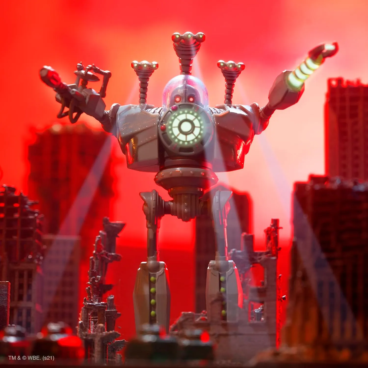 Giant - 3.75" Iron Giant Action Figure Accessory Classic Movie Collectibles and Retro Toys Super7 The Iron Giant regard vicinity silt hare family Attack 