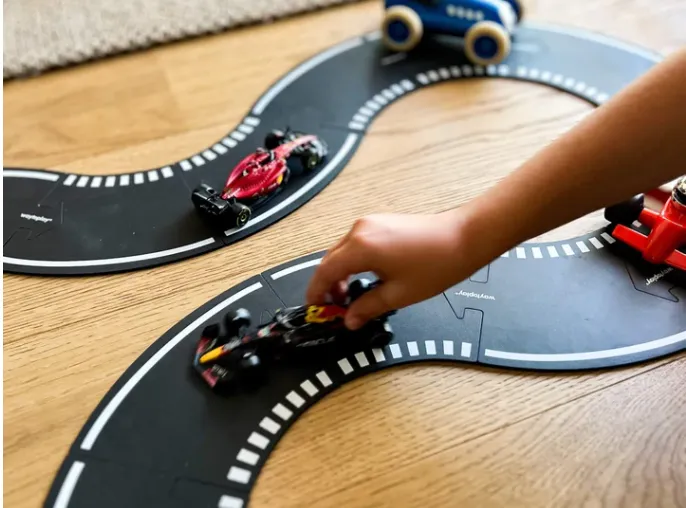 Grand Prix 24 pc - Large Race Track