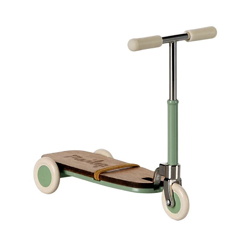 Maileg Trottinett 'Mouse' Mint