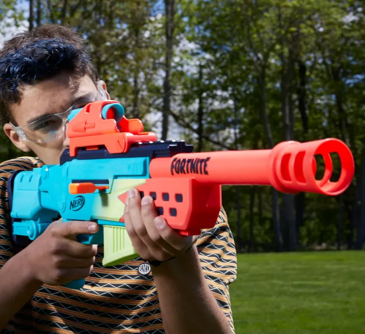 Nerf Fortnite Storm Scout Blaster, Removable Nerf Scope, 6-Dart Clip, 6 Elite Nerf Darts, Bolt Action, Nerf Blaster for Outdoor Games